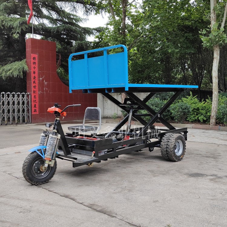 平板可以升降的電動三輪平板車出口發(fā)貨中 平板可以升降的電動三輪平板車出口發(fā)貨中